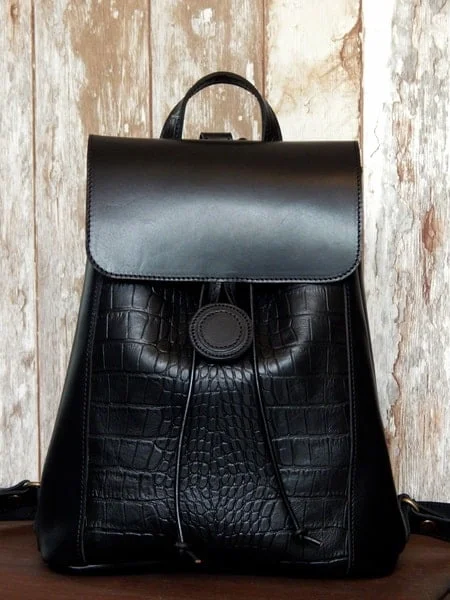 Ella leather handbag APC Camel in Leather - 37516226