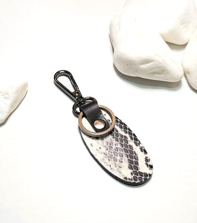 Handmade Leather Keyring 4